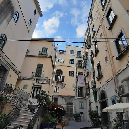 Al Conservatorio Vecchio דירה